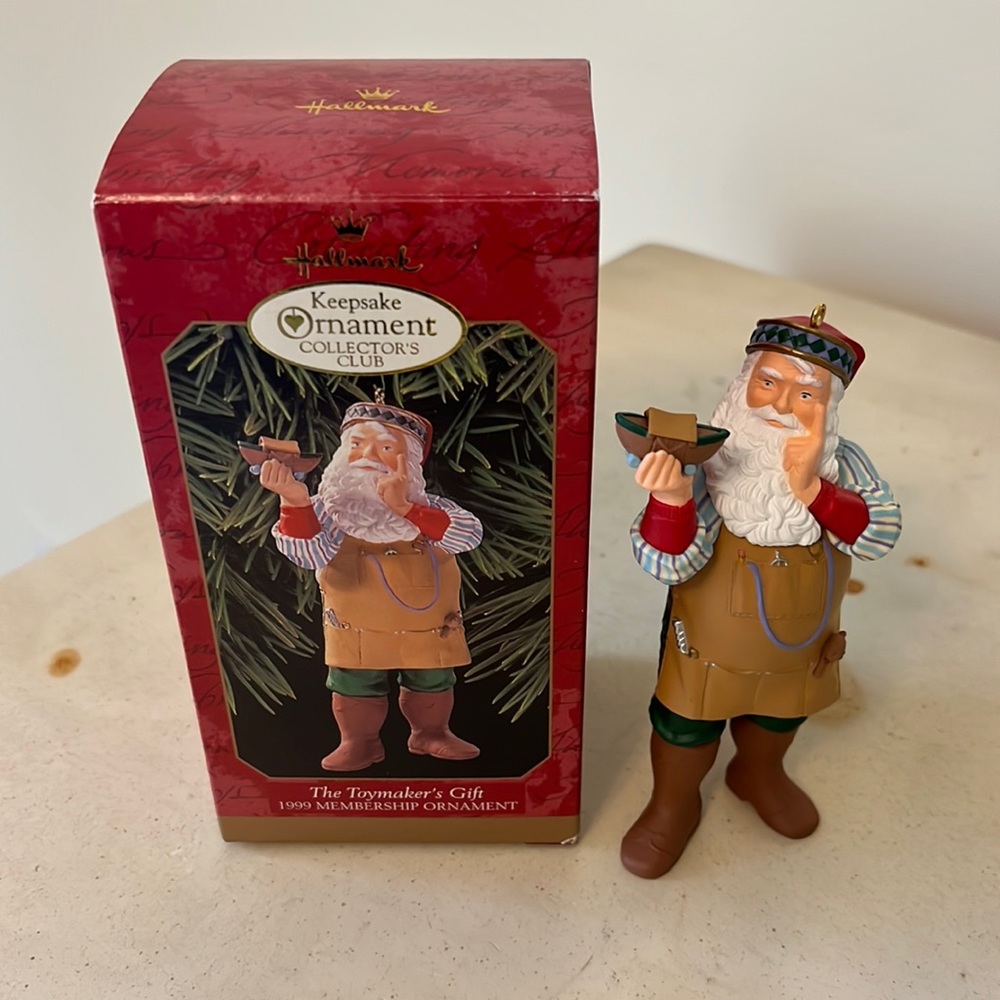 Hallmark Keepsake 1999 Santa The Toymaker’s Gift Holiday Christmas Ornament